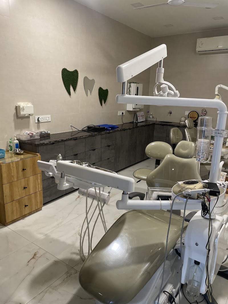 Gandhi Dental and Physiotherapy Clinic - Gandhi Dental and Physiotherapy Clinic, 20A/8, 20/A, Gurudwara Rd, near Rawlani Medicals, Nehru Nagar West, Vidya Vihar Colony, Bhilai, Chhattisgarh 490020, India