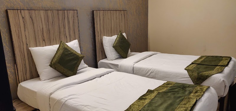 Hotel O Golden Villa - Hotel O Golden Villa B 1, near MARVEL HOMES, Block B, Sector 61, Noida, Uttar Pradesh 201307, India