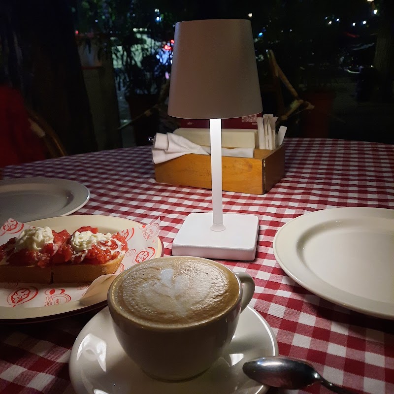 Del Papa - Del Papa, 1 этаж, Kabanbay Batyr St 83, Almaty 050000, Kazakhstan