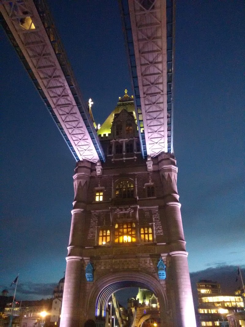 Tower Bridge - Tower Bridge Rd, London SE1 2UP, UK
