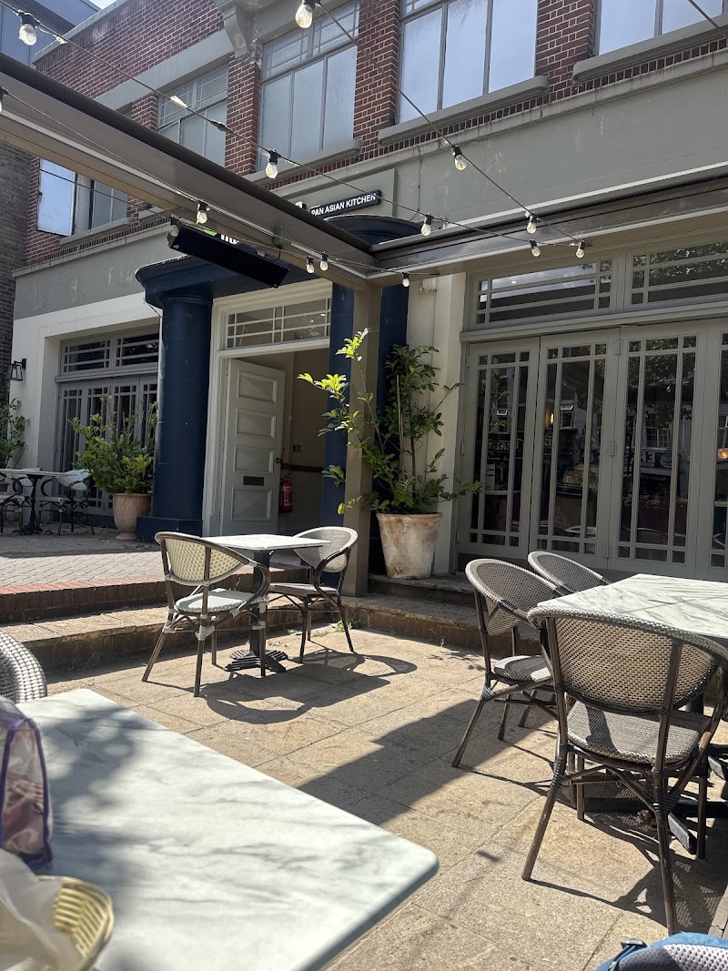 Banana Tree Haywards Heath - Banana Tree Haywards Heath 33 The Broadway, Haywards Heath RH16 3AS, UK