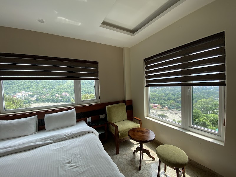 Holy River Hotel - Holy River Hotel Laxman Jhula Rd, Tapovan, Rishikesh, Jonk, Uttarakhand 249192, India