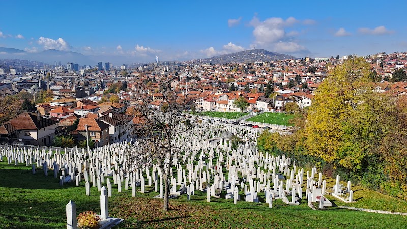 Kovači Cemetery - Kovači Cemetery, Nadmlini 40, Sarajevo 71000, Bosnia and Herzegovina