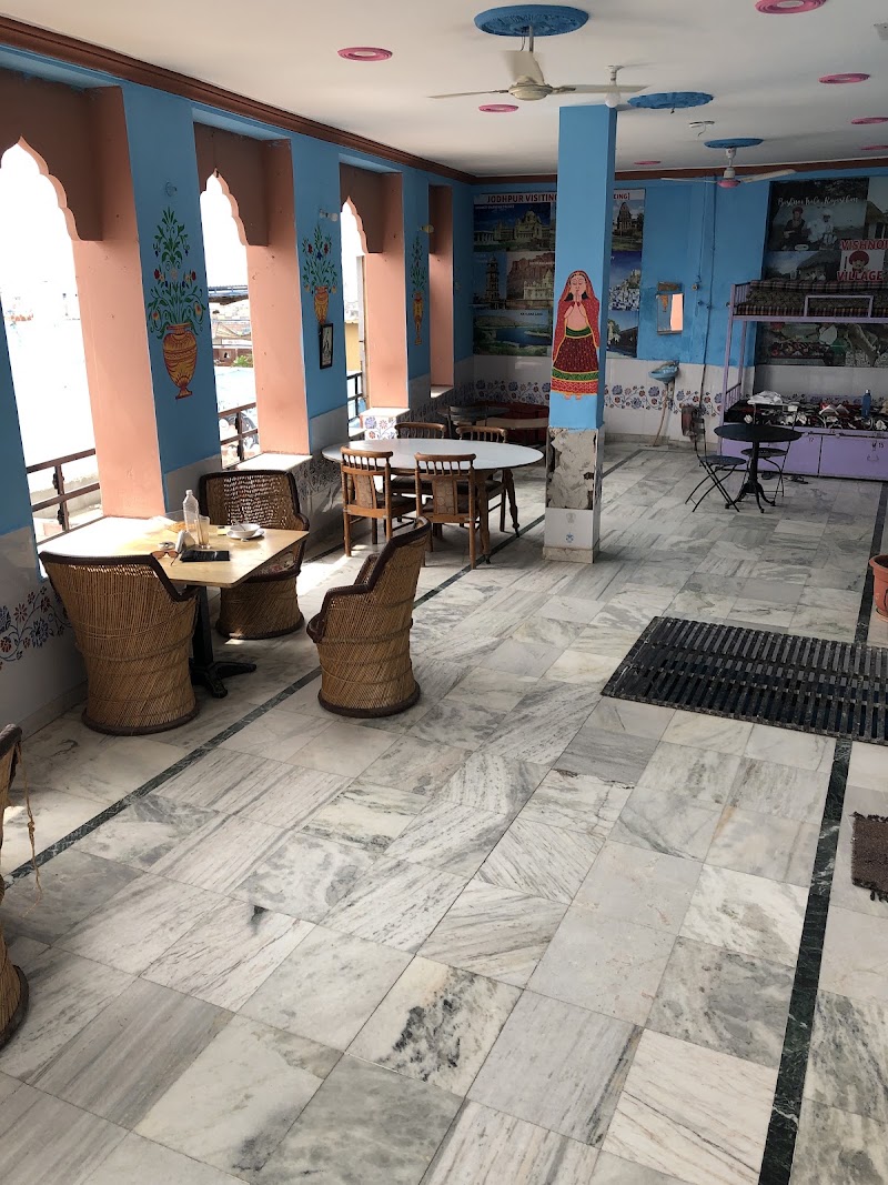 Wilburys Café And restaurant - Wilburys Café And restaurant sadgaron ka mohalla, Killi Khana, Gulab Sagar, Jodhpur, Rajasthan 342001, India