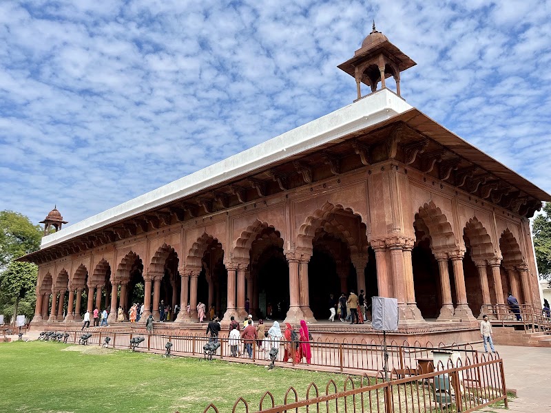 Diwan-e-Aam, Delhi - Diwan-e-Aam, Delhi M64R+8W3, opp. Chandini Chowk, Old Delhi, Lal Qila, Chandni Chowk, Delhi, 110006, India