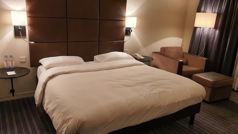 The Atrium Hotel & Conference Centre, Paris CDG Airport by Penta - The Atrium Hotel & Conference Centre, Paris CDG Airport by Penta, 351 Av. du Bois de la Pie, 95700 Roissy-en-France, France