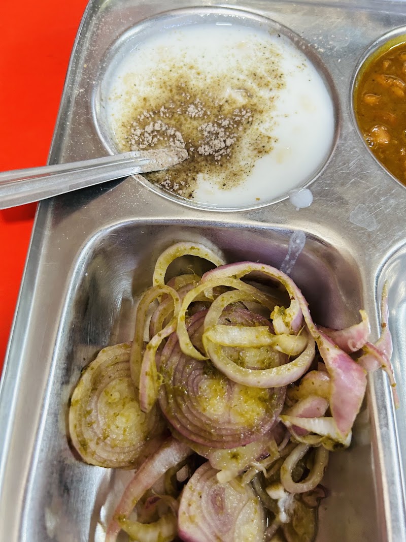 Amrtisari Naan Kulcha Dhaba - Amrtisari Naan Kulcha Dhaba 1, Satguru Ram Singh Rd, Block C, Saraswati Garden, Ramesh Nagar, New Delhi, Delhi, 110015, India
