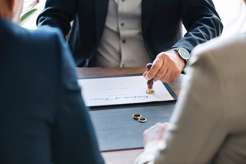 Office Of Advocate - Alber Ahmed Farooqui | Criminal lawyer | Divorce Lawyer | Corporate lawyer | Civil lawyer - Office Of Advocate - Alber Ahmed Farooqui | Criminal lawyer | Divorce Lawyer | Corporate lawyer | Civil lawyer, Shop no.3, infront of Indira Gandhi statue, Kalibadi Chowk, near degree girls college, Byron Bazar, Janta Colony, Raipur, Chhattisgarh 492001, India