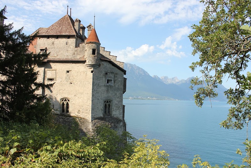 Chillon Castle - Chillon Castle Av. de Chillon 21, 1820 Veytaux, Switzerland