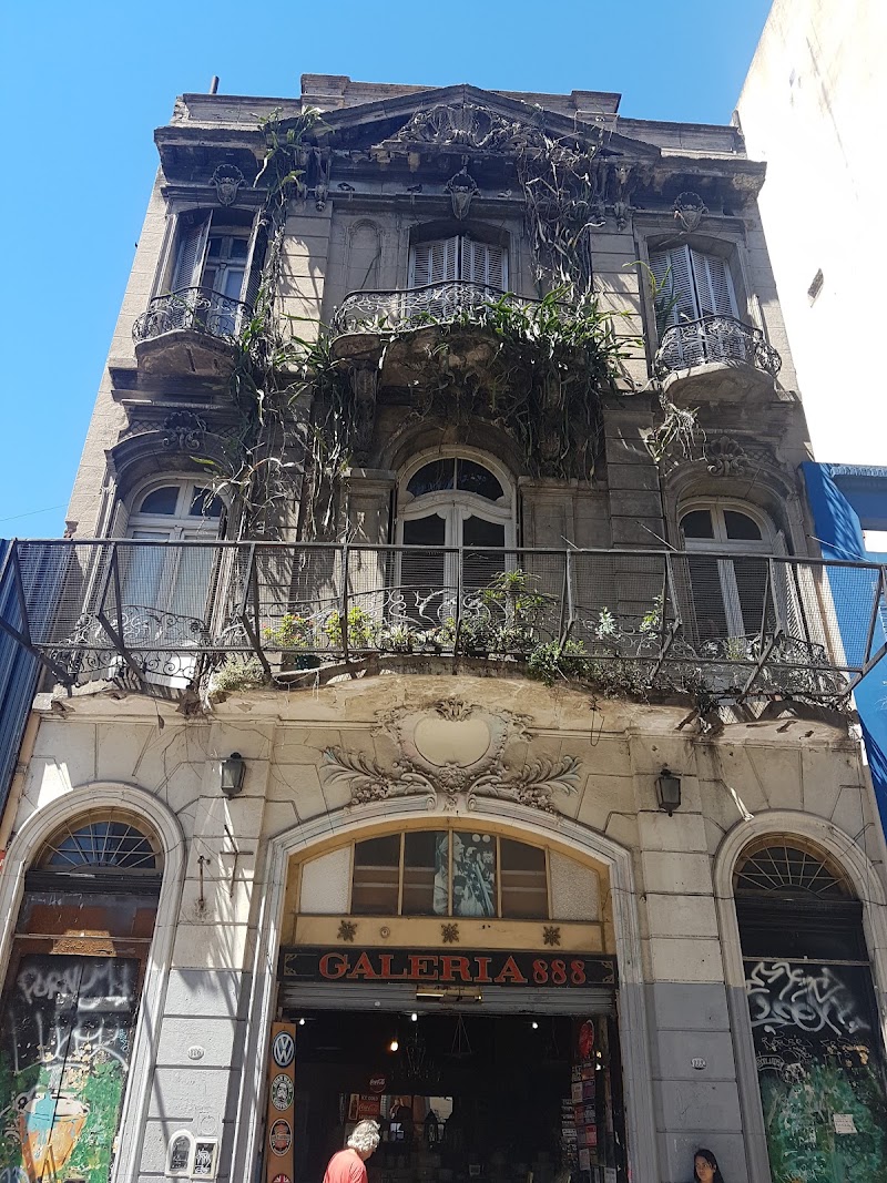 Plaza Dorrego - Plaza Dorrego, Humberto 1º 400, C1065 Cdad. Autónoma de Buenos Aires, Argentina