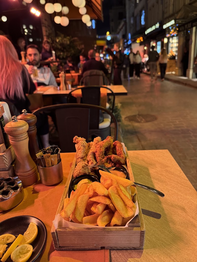 Tükkan Karaköy - Tükkan Karaköy, Kemankeş Karamustafa Paşa, Mumhane Cd. No: 34, 34425 Beyoğlu/İstanbul, Türkiye
