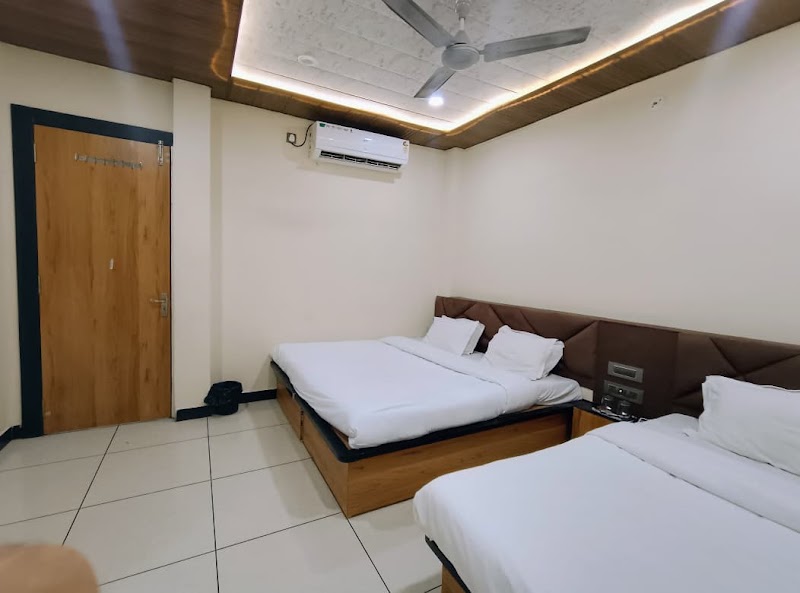 Hotel Shree Anadi Palace - Hotel Shree Anadi Palace 14, Suraj Nagar, Ujjain, Madhya Pradesh 456006, India