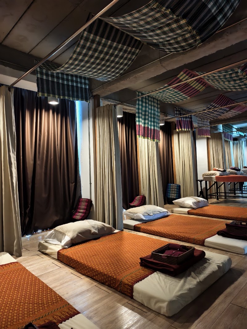 PALM Spa & Massage - PALM Spa & Massage, 88, 29-30 Thanon Kata Kata Beach, Tambon Karon, Amphoe Mueang Phuket, Chang Wat Phuket 83100, Thailand