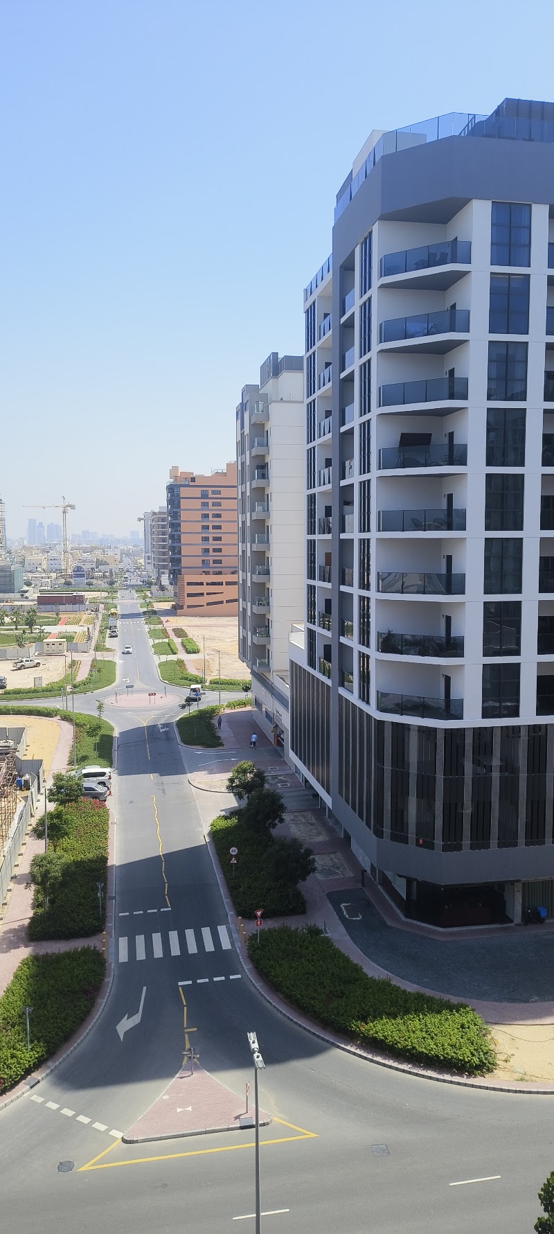 Jumeirah garden building 3 - Jumeirah garden building 3, 30 41st St - Al Satwa - Dubai - United Arab Emirates