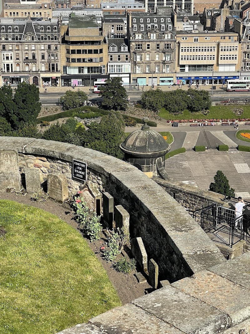 Royal Palace - Royal Palace, Castlehill, Edinburgh EH1 2NG, UK