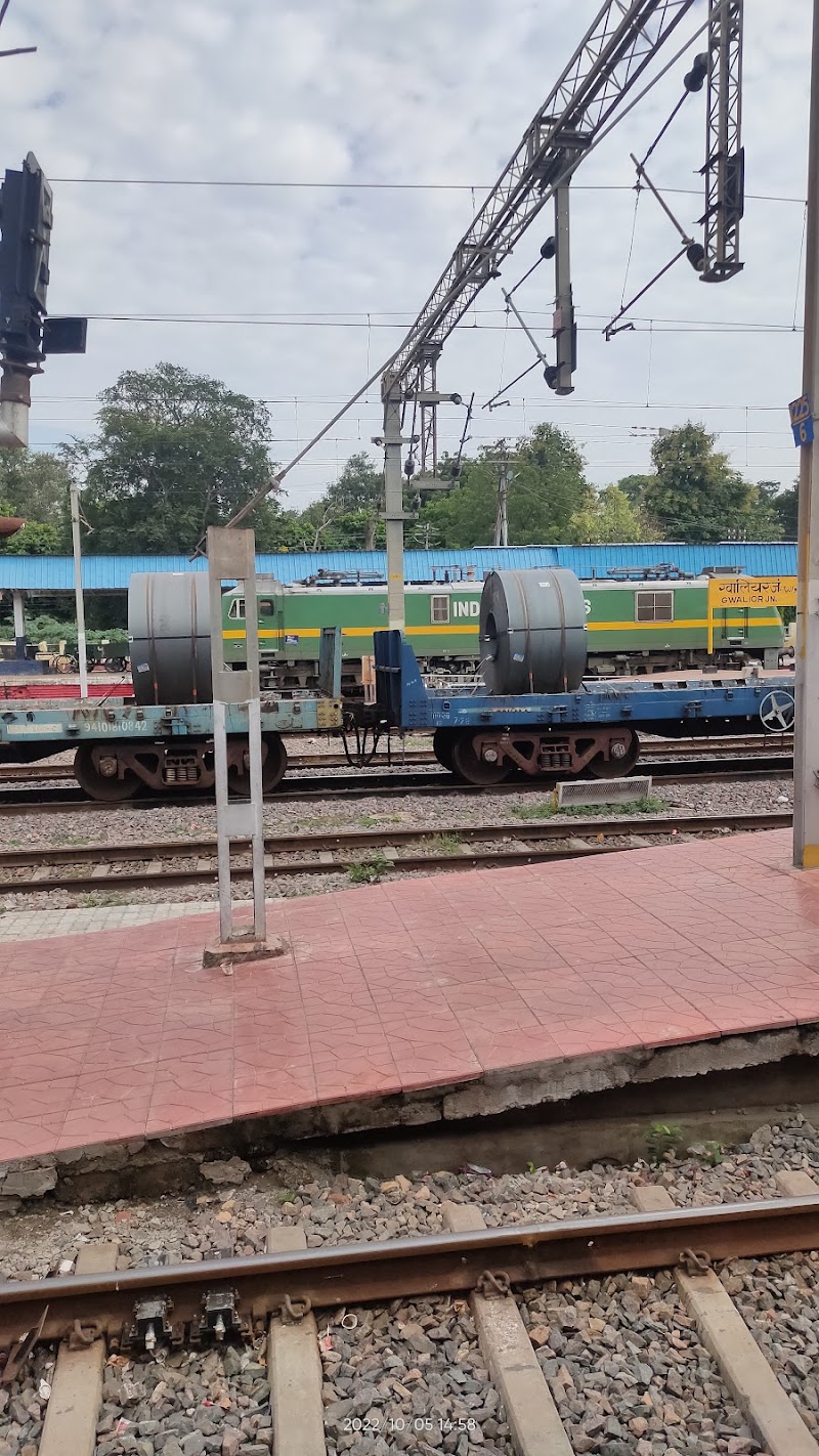 Platform number 1 - Platform number 1, 658J+8P6 Railway Station, Junction, LNUPE Campus, Railway Colony, Gwalior, Madhya Pradesh 474002, India