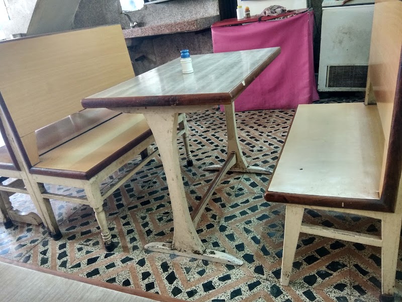 Bikaner Hotel - Bikaner Hotel, 2877+RH5, डॉ भगत राम मार्ग, Kote Gate, Bikaner, Rajasthan 334001, India