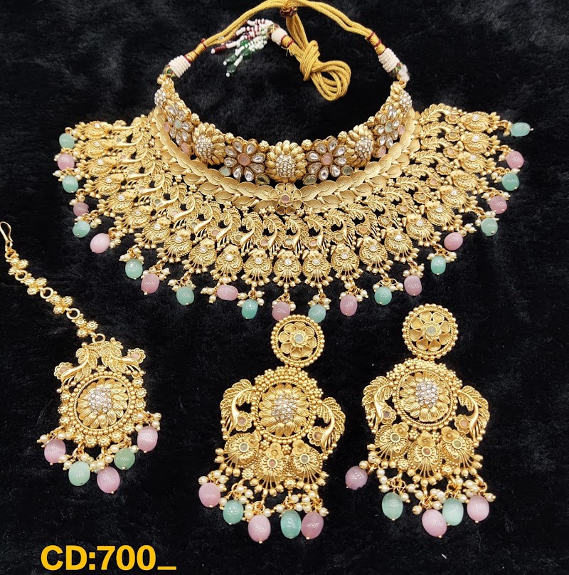 Tuba Jewellers, Sadar Chowk, Mau - Tuba Jewellers, Sadar Chowk, Mau, 213, Chattar Pura-Chandpura Rd, Shaikh Damu Pura, Mau, Uttar Pradesh 275101, India
