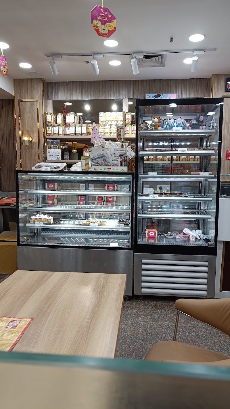 OM Sweets, Sector 57, Gurugram - OM Sweets, Sector 57, Gurugram UG - 10 & 11, Hong Kong Bazaar, UG 14, Block F, Sushant Lok 2, Sector 57, Gurugram, Haryana 122011, India