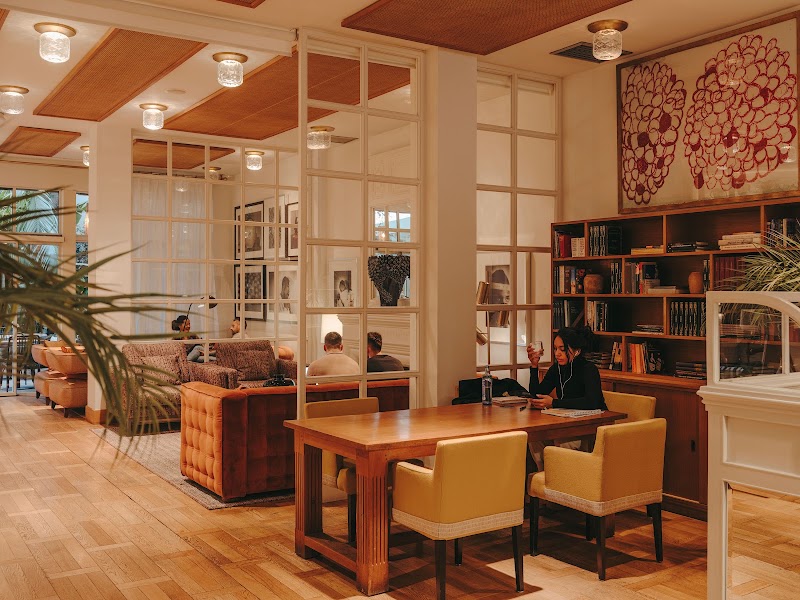 Hotel Pulitzer - Hotel Pulitzer Carrer de Bergara, 8, Eixample, 08002 Barcelona, Spain