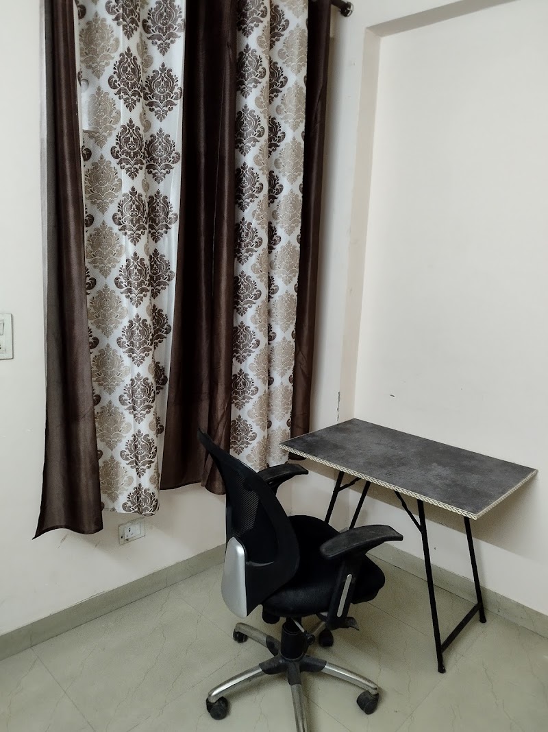 SHRI MARUTI PG - SHRI MARUTI PG Ho, metro station gate, 2, Street No. A96, near Bikaner Sweets, Saidulajab, Saiyad ul Ajaib, Saket, New Delhi, Delhi 110030, India