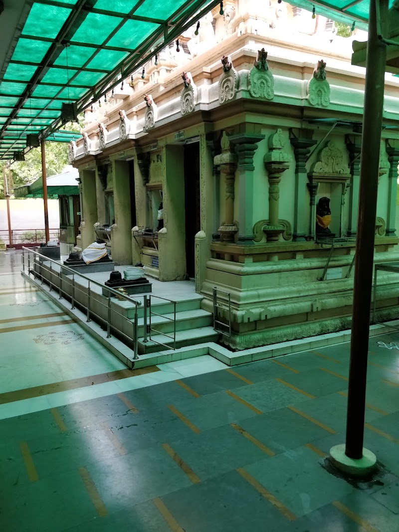 Shri Siddhi Ganesh Mandir - Shri Siddhi Ganesh Mandir Plot No, 4502, Shri Ganesh Mandir Marg, near Bihari Market, Sector 28, DLF Phase IV, Gurugram, Haryana 122002, India