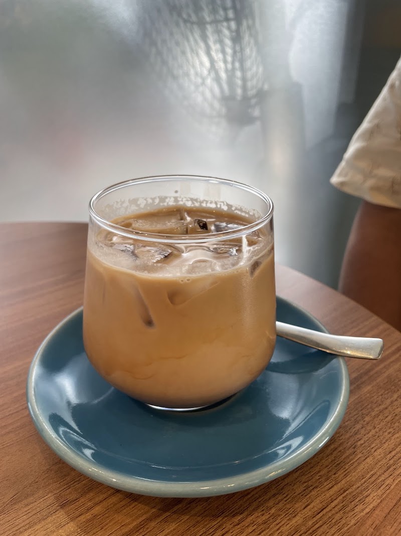 Blue Tokai Coffee Roasters | Vileparle East - Blue Tokai Coffee Roasters | Vileparle East Shop No.11, Ground Floor, Minal, Madhav Kunj, 473 &12-457, Shraddhanand Rd, Navpada, Vile Parle East, Vile Parle, Mumbai, Maharashtra 400057, India