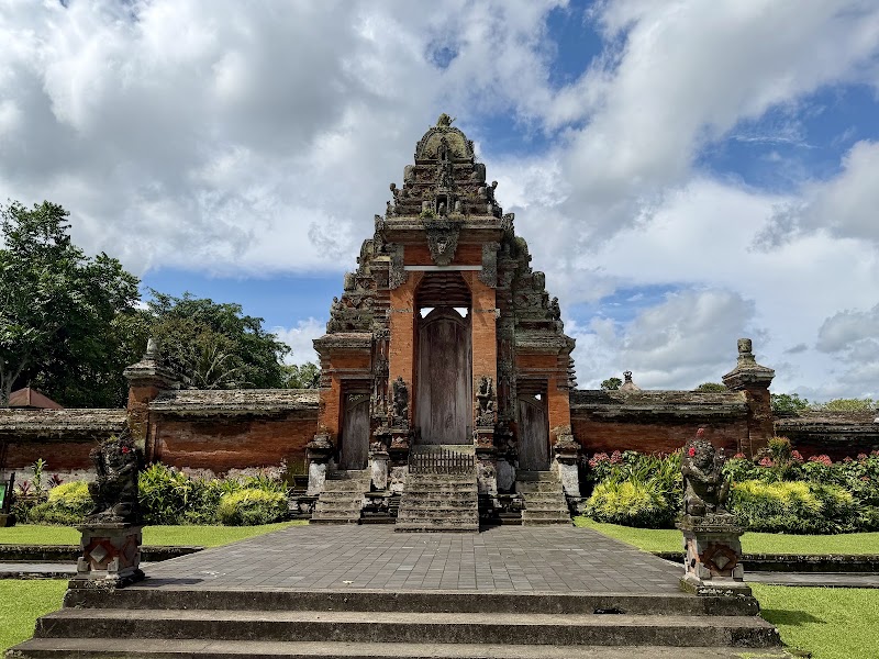 Hire Bali Driver - Hire Bali Driver, Jl. Raya Kedewatan Ubud, Kedewatan, Kec. Gianyar, Kabupaten Gianyar, Bali 80571, Indonesia