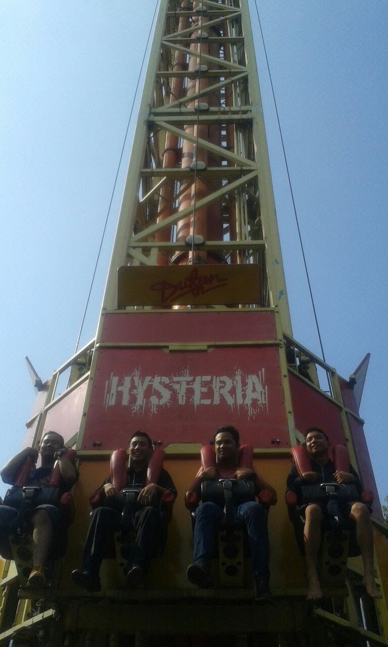 Hysteria - Hysteria 9 No.10, RT.9/RW.10, Ancol, Kec. Pademangan, Jkt Utara, Daerah Khusus Ibukota Jakarta 14430, Indonesia