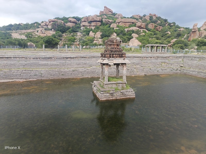 Hampi Fort - Hampi Fort, 8FM6+5JJ, Hampi St, Krishnapura, Karnataka 583239, India