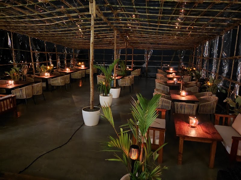 salud - salud 11, Ozran Beach Rd, Coutinho Vaddo, Vagator, Anjuna, Goa 403509, India