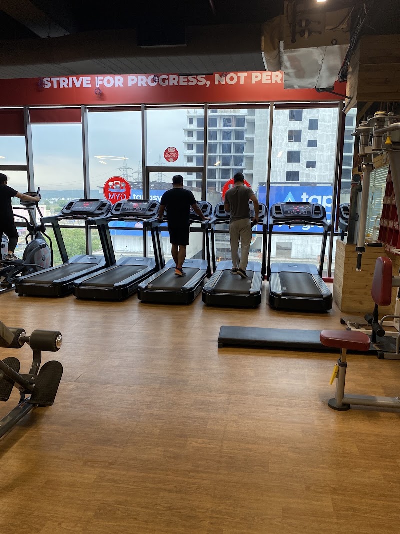 Hype The Gym Sector 70 - Hype The Gym Sector 70 1st Floor, Tapsya Mall, Sector 70, Gurugram, Haryana 122101, India