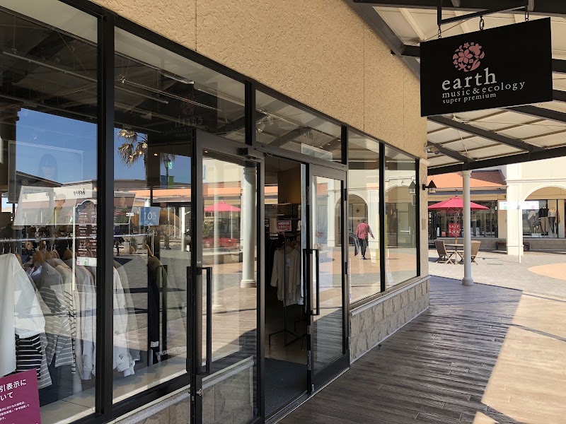 earth music＆ecology/Green Parks あみプレミアム・アウトレット - earth music＆ecology/Green Parks あみプレミアム・アウトレット, Japan, 〒300-1161 Ibaraki, Inashiki District, Ami, Yoshiwara, 4-chōme−1−１ あみプレミアム・アウトレット 1F