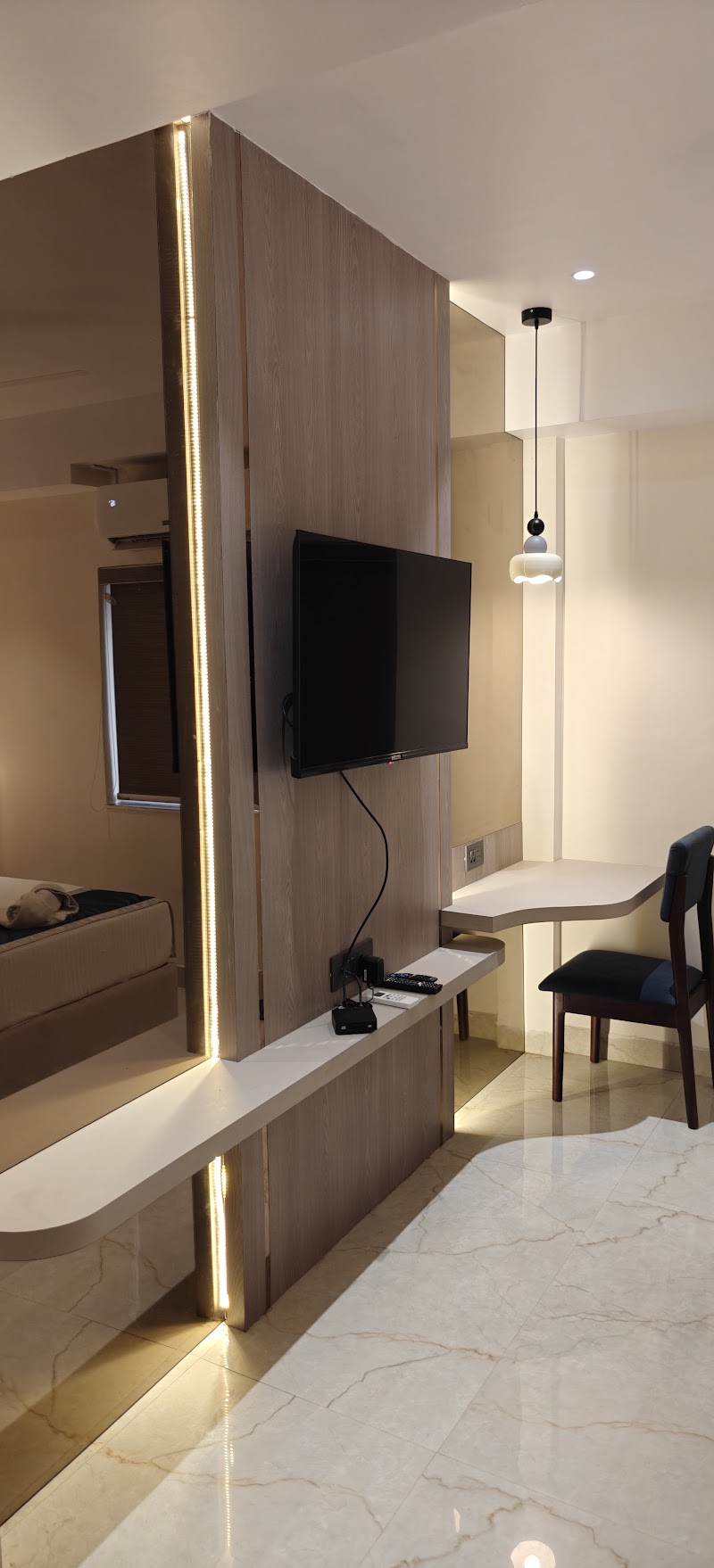 The Rosewood (Berries Group of Hotels) - The Rosewood (Berries Group of Hotels) 95/3 A, Hazra Rd, Hazra, Bhowanipore, Kolkata, West Bengal 700026, India