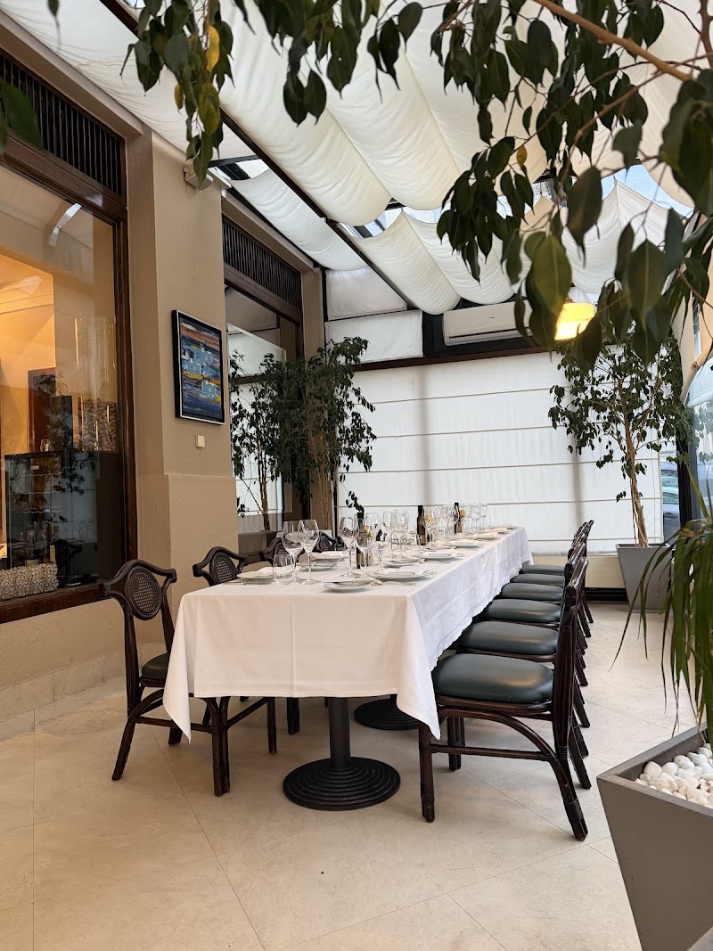 Le Bistro Esplanade - Le Bistro Esplanade Mihanovićeva ul. 1, 10000, Zagreb, Croatia