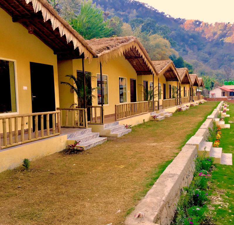 Riverside Camping in Rishikesh - Riverside Camping in Rishikesh, Dhalwala, Rishikesh, Uttarakhand 249137, India