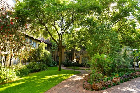 Protea Hotel Johannesburg Balalaika Sandton - Protea Hotel Johannesburg Balalaika Sandton, Maude St, Sandown, Sandton, 2126, South Africa