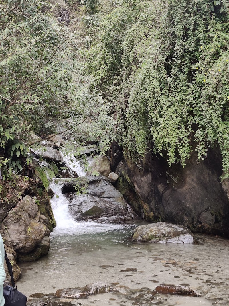 Gunehar Hidden waterfall - Gunehar Hidden waterfall 2QX3+7V, Gunehar, Bunhla Marhola, Himachal Pradesh 175032, India