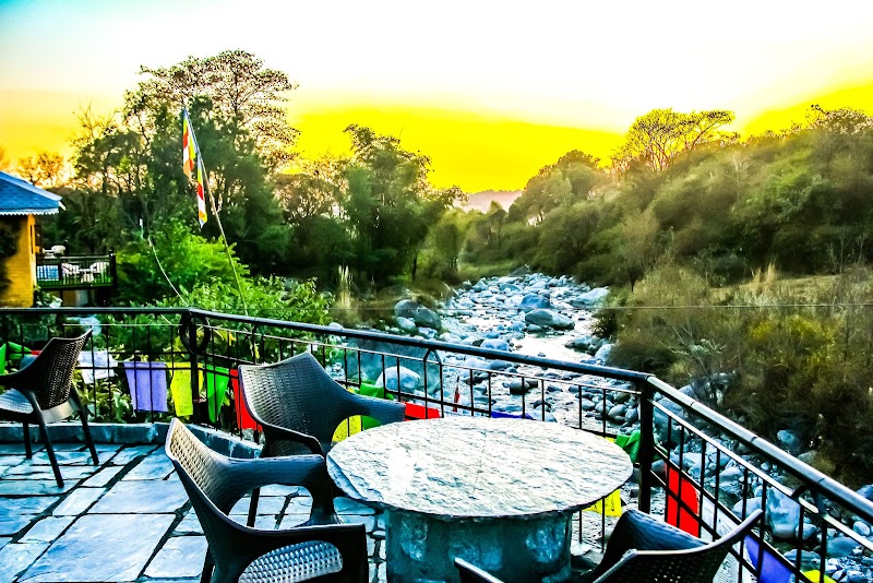 Bhambri – A Riverside Café by Prakriti Aalay Resort