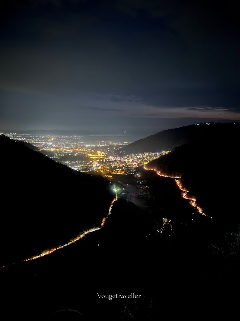 Kyarki Viewpoint - Kyarki Viewpoint 48PW+VX3, Neergarh Waterfall Rd, Kyarki, Uttarakhand 249192, India
