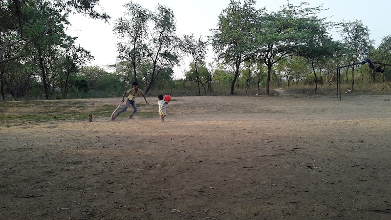 Tughlakabad District Park - Tughlakabad District Park, G759+R73, Mehrauli - Badarpur Rd, Tughlaqabad Village, Tughlakabad, New Delhi, Delhi 110044, India
