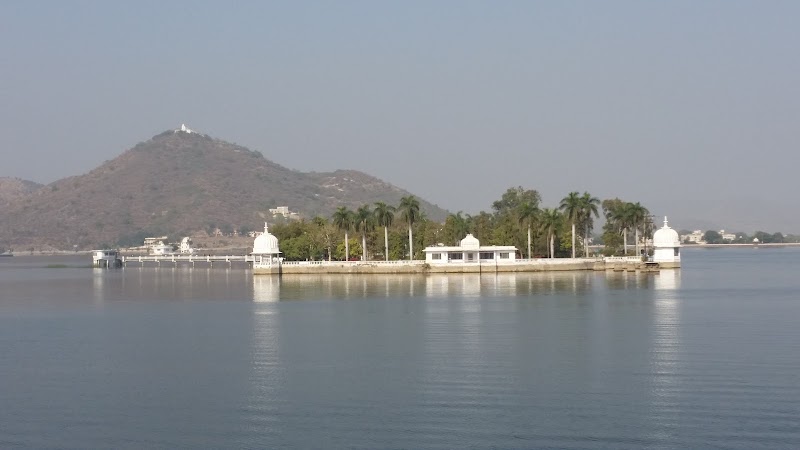 Lake Garden