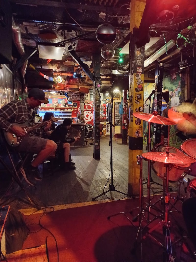 Jalla Jalla - Jalla Jalla Metelkova ulica 6, 1000 Ljubljana, Slovenia