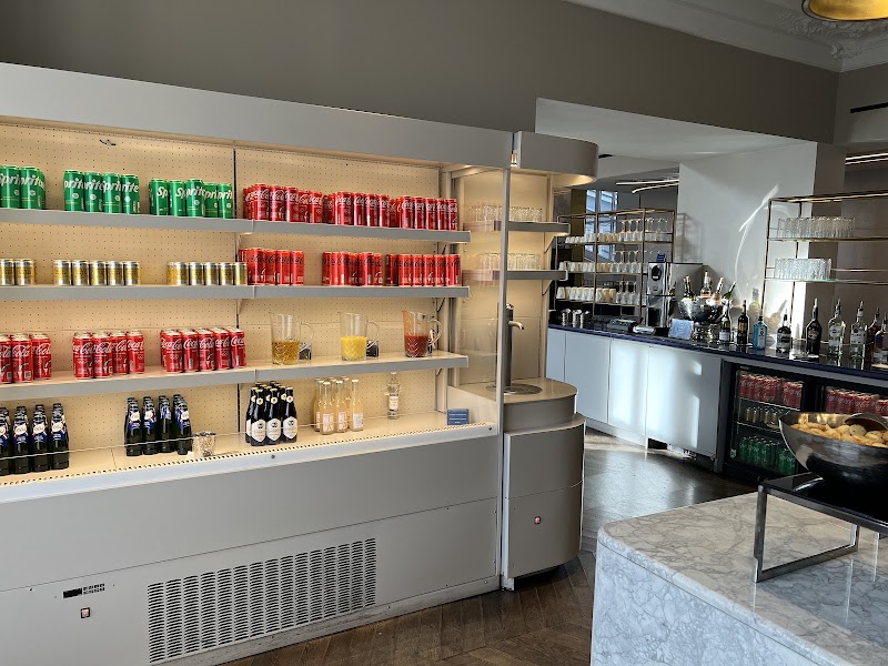 Eurostar Gare du Nord Business Premier lounge - Eurostar Gare du Nord Business Premier lounge Gare du Nord, 18 Rue de Dunkerque, 75010 Paris, France