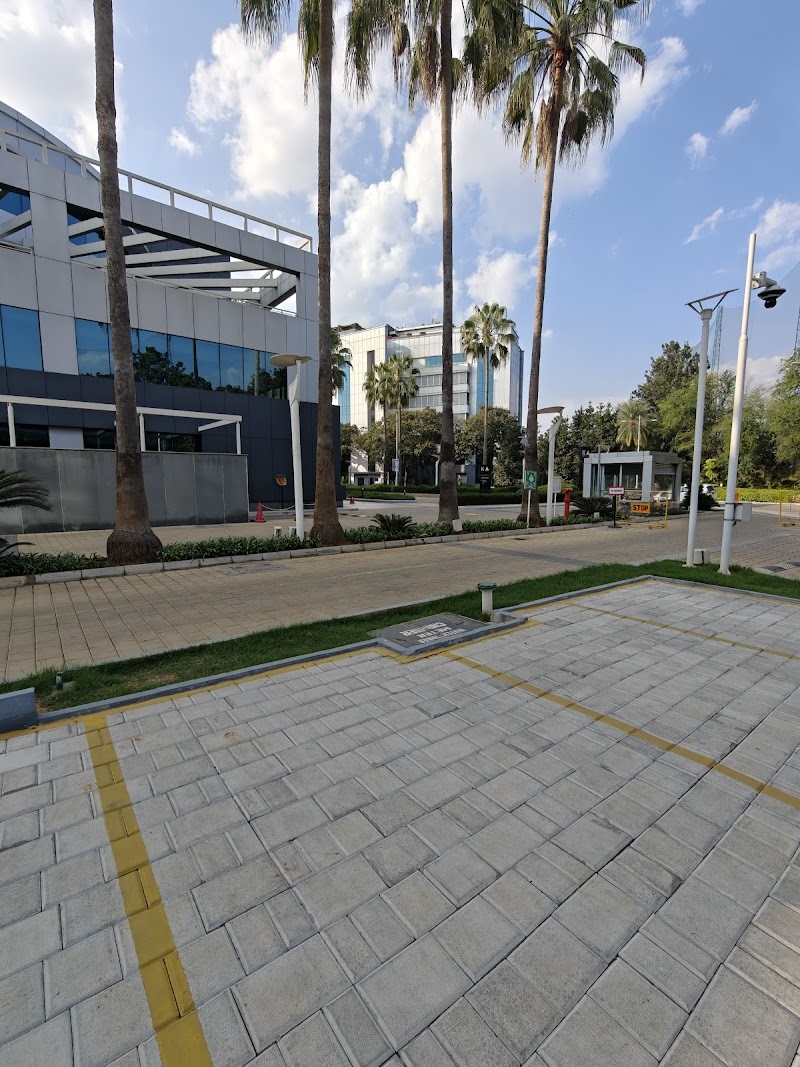 Salesforce India Pvt Ltd - Salesforce India Pvt Ltd, Floor 3, Torrey Pines, Embassy Golf Links Business Park, Challaghatta, Bengaluru, Karnataka 560071, India