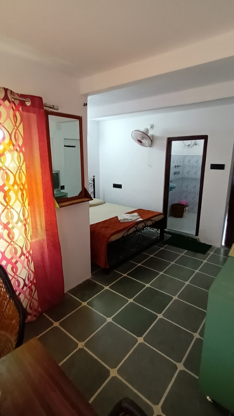 Jag Niwas Guest House and pure veg restaurant - Jag Niwas Guest House and pure veg restaurant 21, Gangaur Ghat Marg, near lake, Old City, Pichola, Udaipur, Rajasthan 313004, India