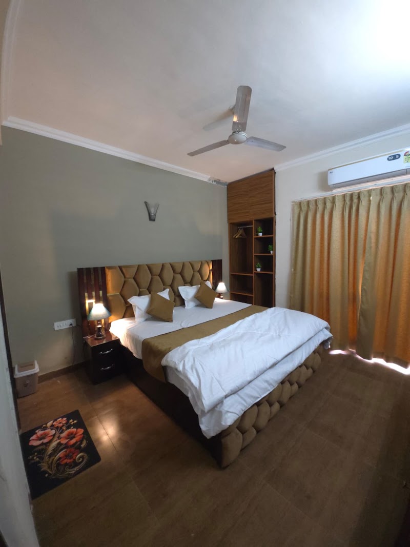 Vrinda Kunj | Peaceful 2BHK Stay in Vrindavan - Vrinda Kunj | Peaceful 2BHK Stay in Vrindavan, Meera 8, Omaxe Eternity, A-201, Vrindavan, Sunrakh Bangar, Uttar Pradesh 281121, India