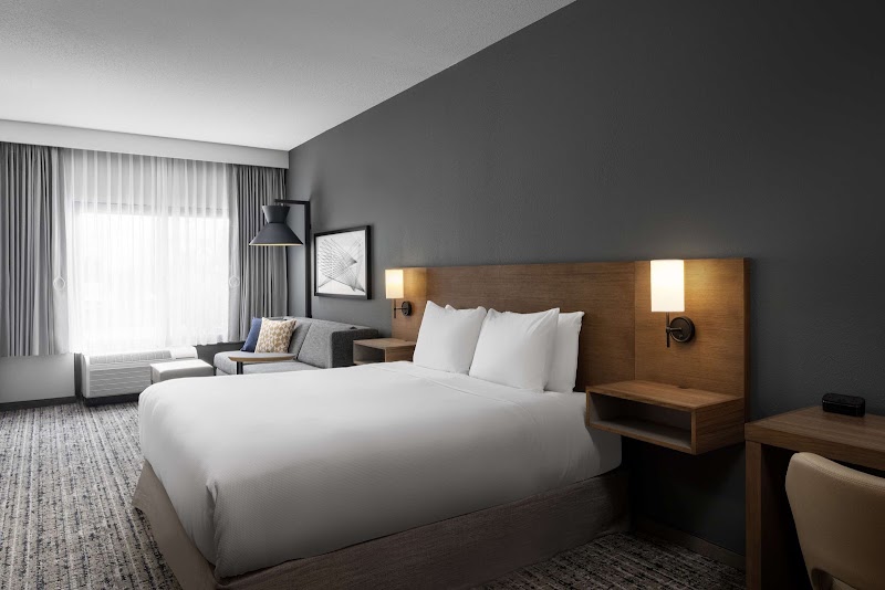 Hyatt Place Tempe/Phoenix Airport - Hyatt Place Tempe/Phoenix Airport, 1413 W Rio Salado Pkwy, Tempe, AZ 85281, USA