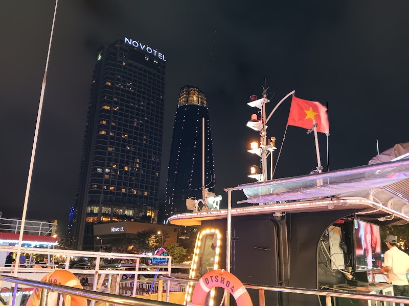 Du Thuyền Sông Hàn Đà Nẵng (2Da Tickets) - Du Thuyền Sông Hàn Đà Nẵng (2Da Tickets) 26 Bạch Đằng, Hải Châu, Đà Nẵng 550000, Vietnam