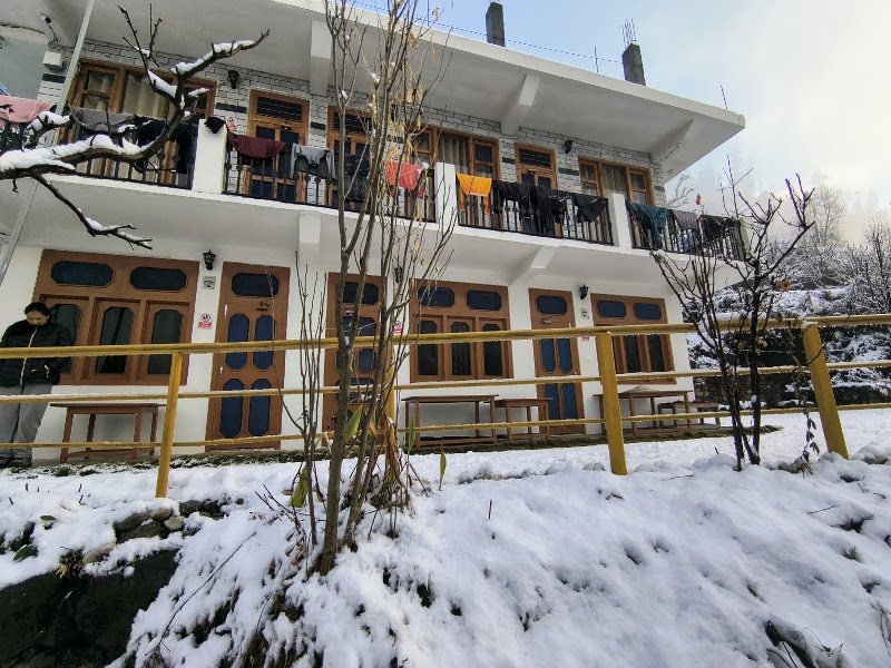 Tirthan Valley Tara Homestay - Tirthan Valley Tara Homestay Village, Faryadi Po, Teh, Gushaini, Himachal Pradesh 175123, India